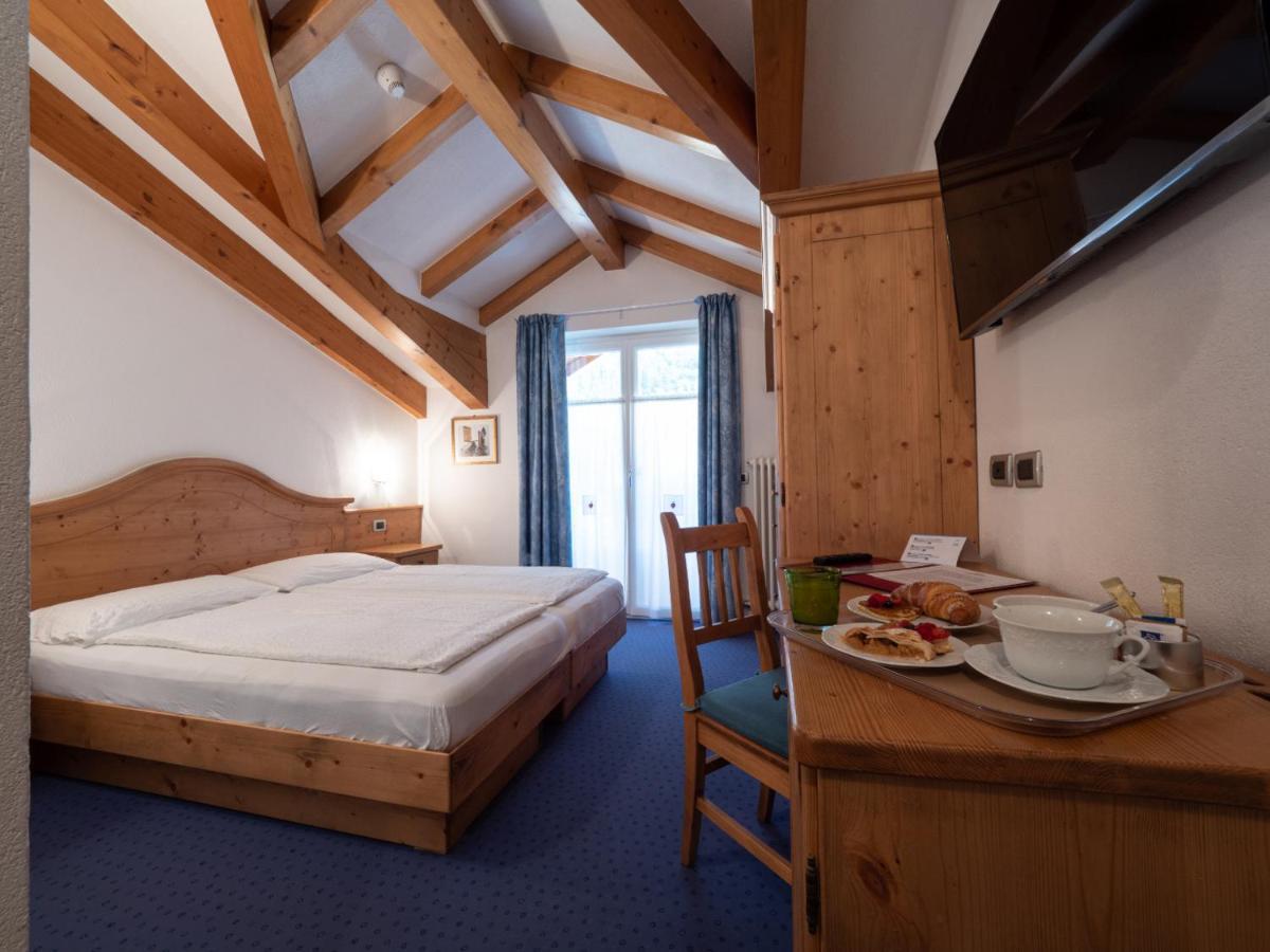Hotel Garni Sottobosco Димаро Екстериор снимка