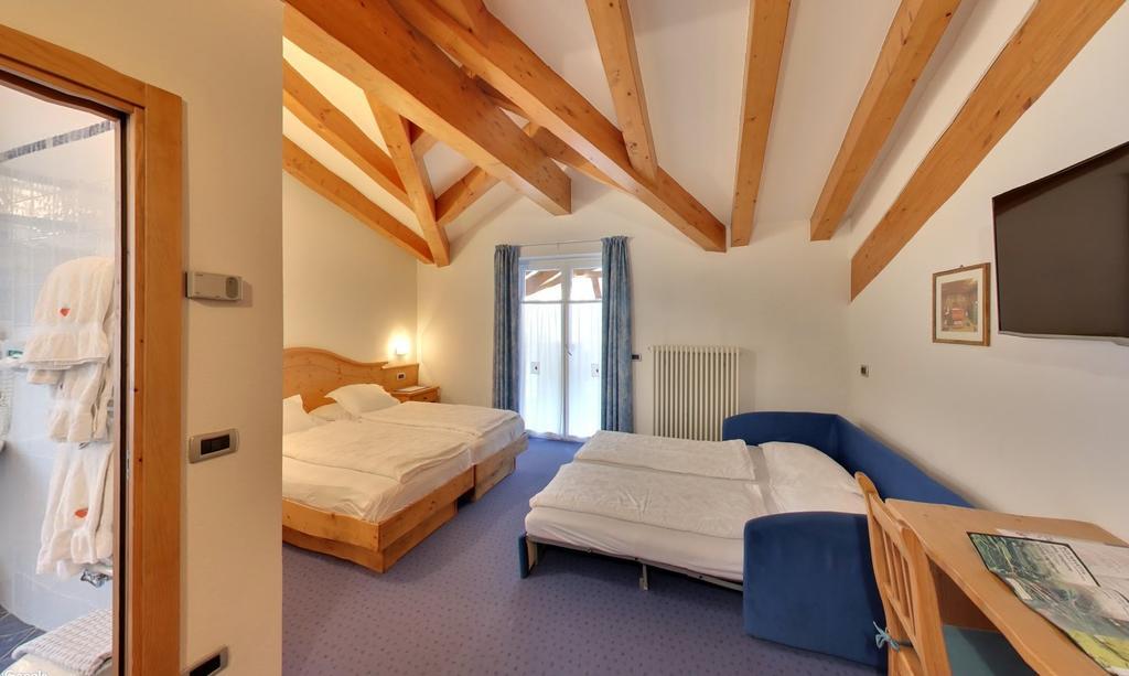 Hotel Garni Sottobosco Димаро Екстериор снимка