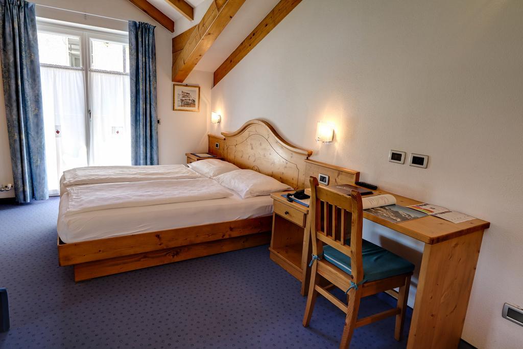 Hotel Garni Sottobosco Димаро Екстериор снимка